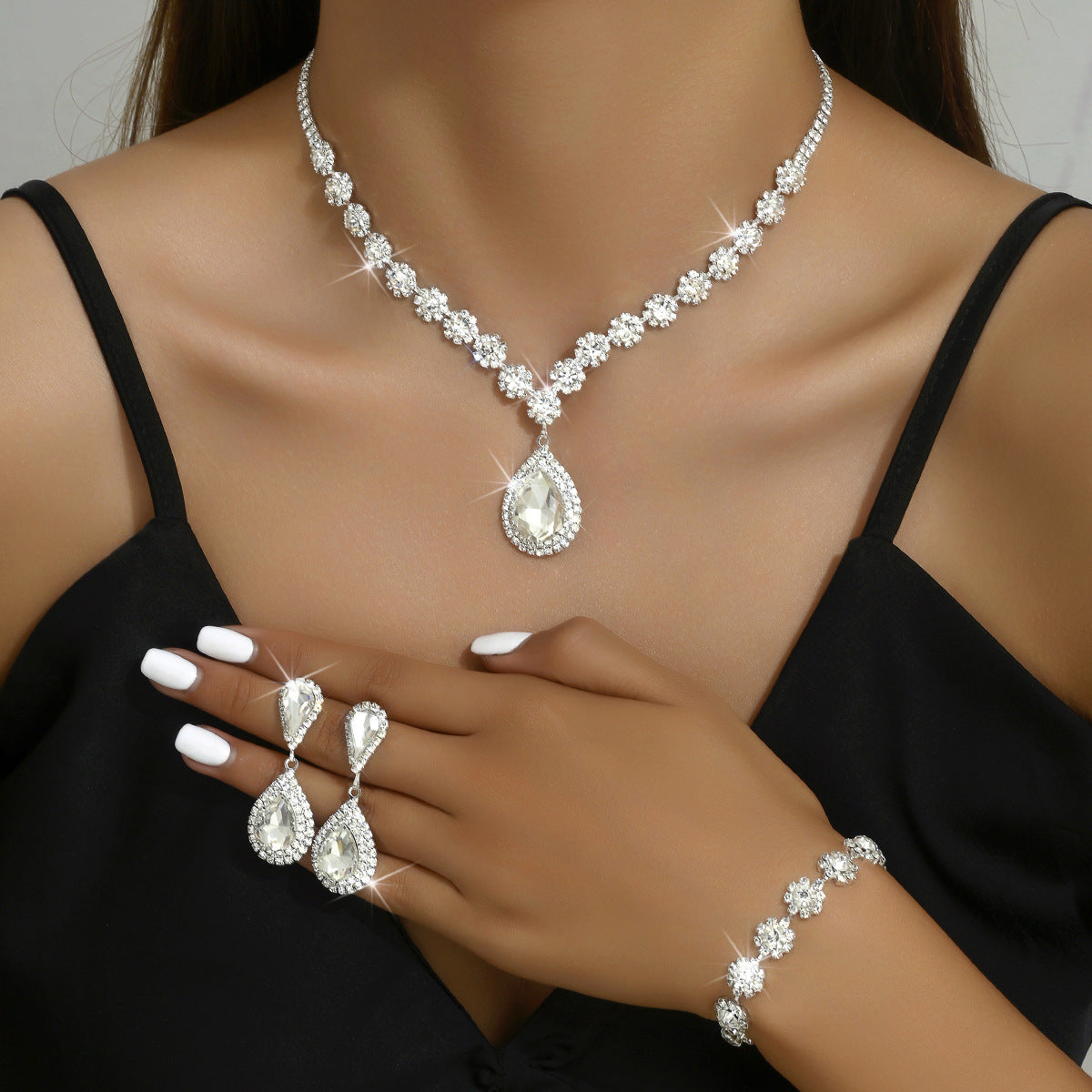 Fashion Jewellery Bridal Suit Necklace Ear Stud Bracelet Three-piece Set